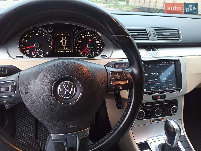 Купе Volkswagen CC / Passat CC 2011 в Полтаве