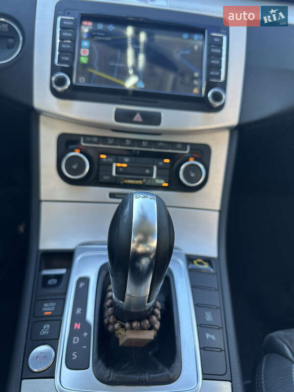 Купе Volkswagen CC / Passat CC 2011 в Ірпені