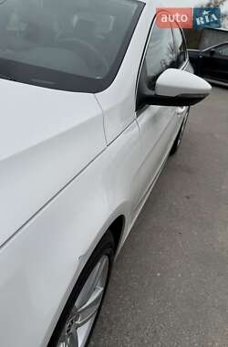 Купе Volkswagen CC / Passat CC 2012 в 