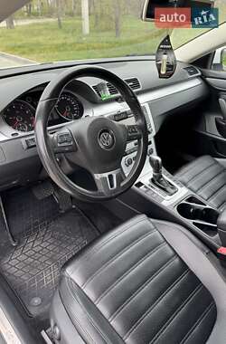 Купе Volkswagen CC / Passat CC 2012 в 