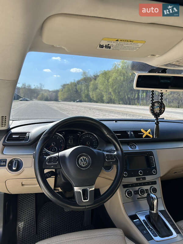 Купе Volkswagen CC / Passat CC 2012 в Днепре