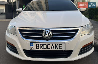 Купе Volkswagen CC / Passat CC 2011 в 
