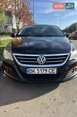 Купе Volkswagen CC / Passat CC 2010 в 