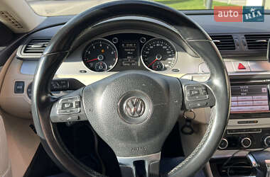 Купе Volkswagen CC / Passat CC 2010 в 