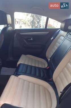 Купе Volkswagen CC / Passat CC 2011 в 
