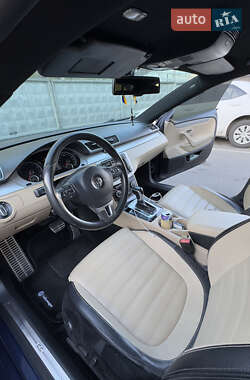 Купе Volkswagen CC / Passat CC 2013 в 