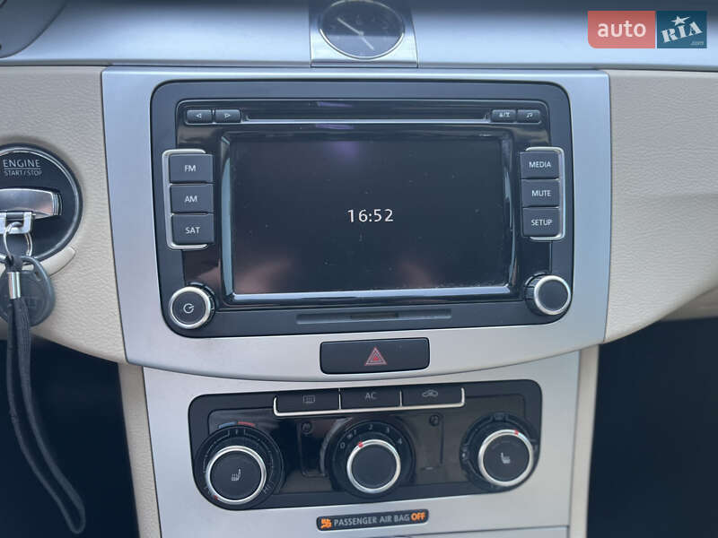 Купе Volkswagen CC / Passat CC 2010 в Киеве