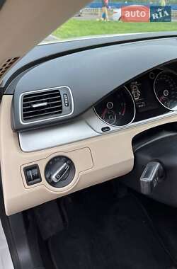 Купе Volkswagen CC / Passat CC 2011 в 
