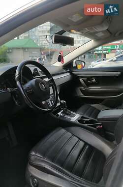 Купе Volkswagen CC / Passat CC 2012 в 