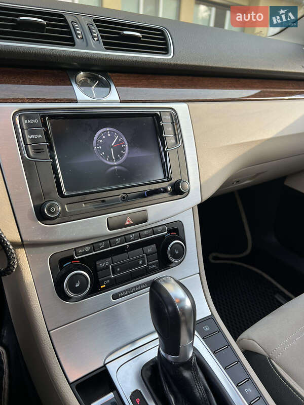 Купе Volkswagen CC / Passat CC 2011 в Днепре