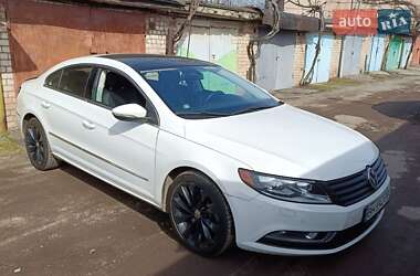 Купе Volkswagen CC / Passat CC 2013 в 