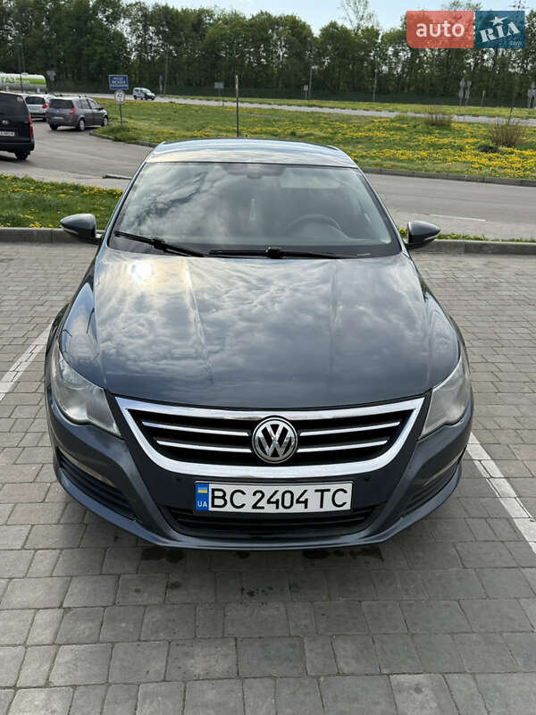 Купе Volkswagen CC / Passat CC 2011 в Стрию