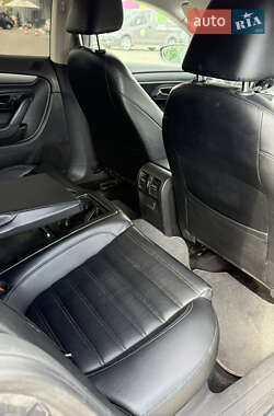 Купе Volkswagen CC / Passat CC 2011 в 