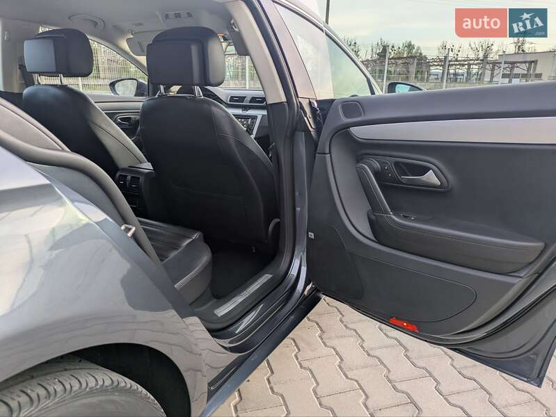Купе Volkswagen CC / Passat CC 2012 в Львові