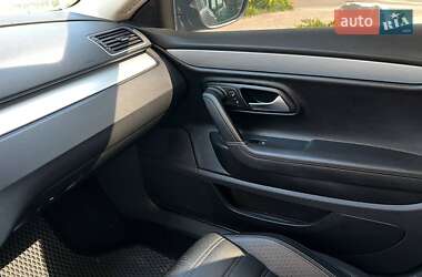 Купе Volkswagen CC / Passat CC 2013 в 