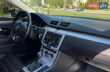 Купе Volkswagen CC / Passat CC 2013 в 
