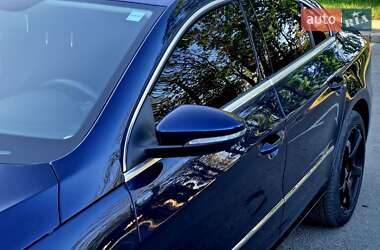 Купе Volkswagen CC / Passat CC 2012 в 