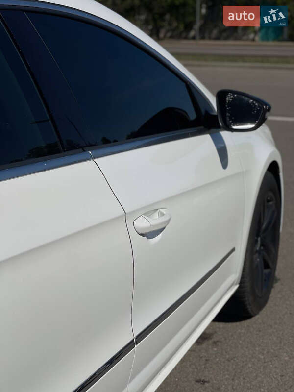 Купе Volkswagen CC / Passat CC 2012 в Покрові