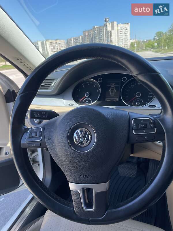 Купе Volkswagen CC / Passat CC 2013 в Запорожье