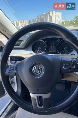Купе Volkswagen CC / Passat CC 2013 в 