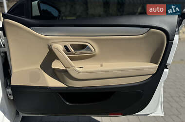 Купе Volkswagen CC / Passat CC 2014 в 