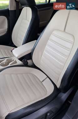 Купе Volkswagen CC / Passat CC 2009 в 