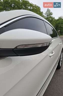 Купе Volkswagen CC / Passat CC 2009 в 