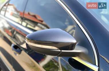 Купе Volkswagen CC / Passat CC 2011 в 
