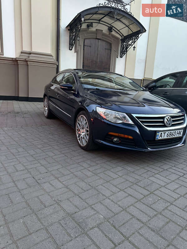 Купе Volkswagen CC / Passat CC 2011 в Ивано-Франковске