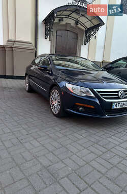 Купе Volkswagen CC / Passat CC 2011 в 