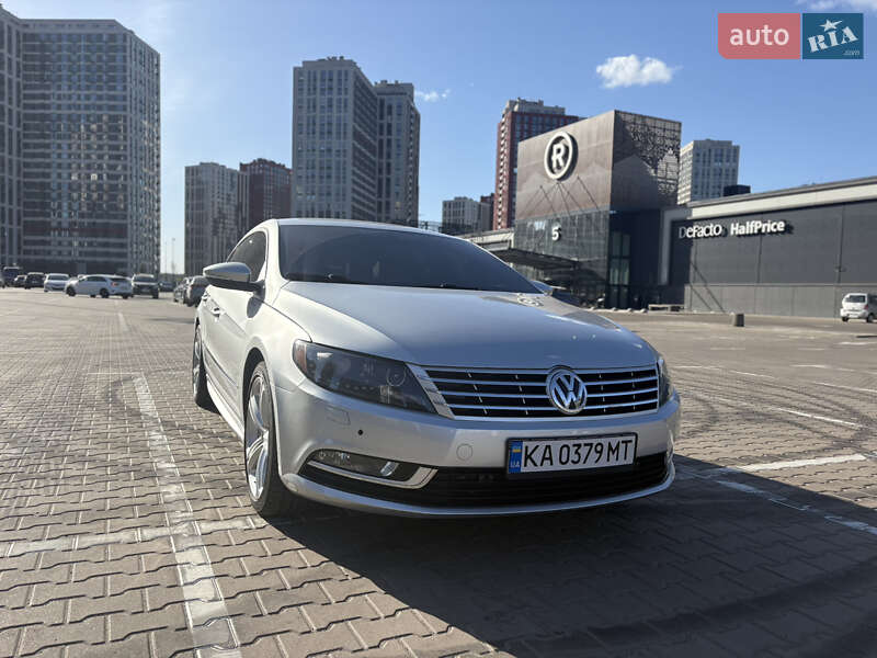 Купе Volkswagen CC / Passat CC 2014 в Киеве