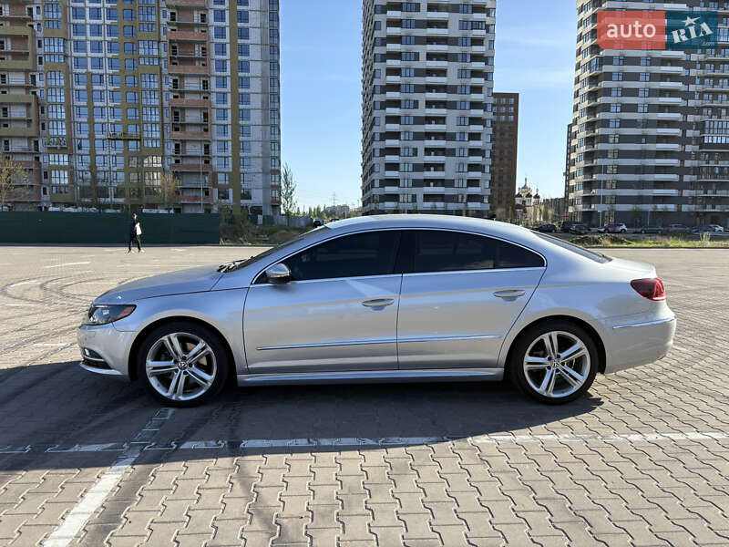 Купе Volkswagen CC / Passat CC 2014 в Киеве