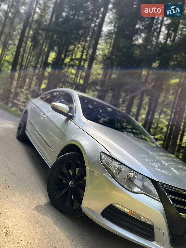 Купе Volkswagen CC / Passat CC 2010 в Львові
