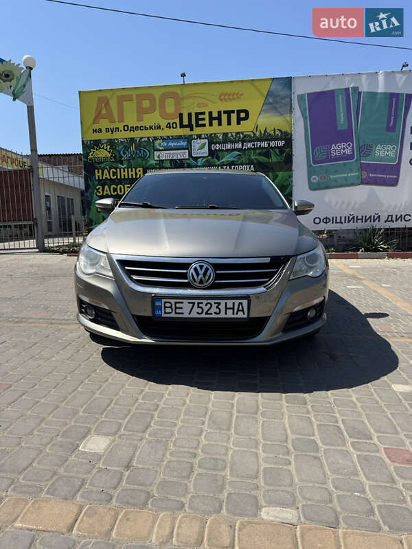 Купе Volkswagen CC / Passat CC 2010 в 