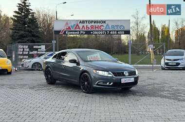 Купе Volkswagen CC / Passat CC 2012 в 