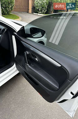 Купе Volkswagen CC / Passat CC 2011 в 
