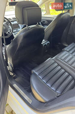 Купе Volkswagen CC / Passat CC 2012 в 