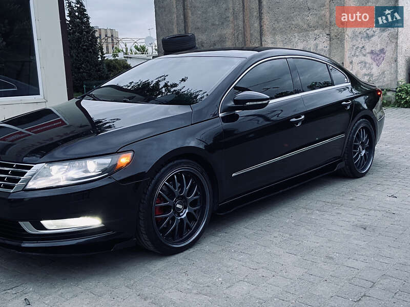 Купе Volkswagen CC / Passat CC 2012 в Львові