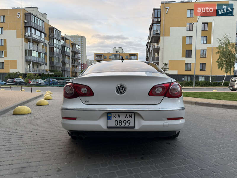 Купе Volkswagen CC / Passat CC 2011 в Киеве