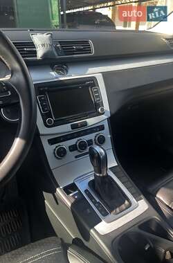 Седан Volkswagen CC / Passat CC 2013 в 