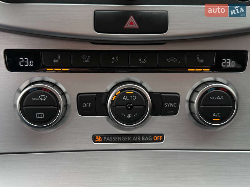 Купе Volkswagen CC / Passat CC 2013 в Киеве