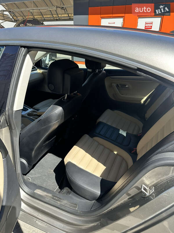 Купе Volkswagen CC / Passat CC 2012 в Львові фото 16 Купе Volkswagen CC / Passat CC 2012 в Львові