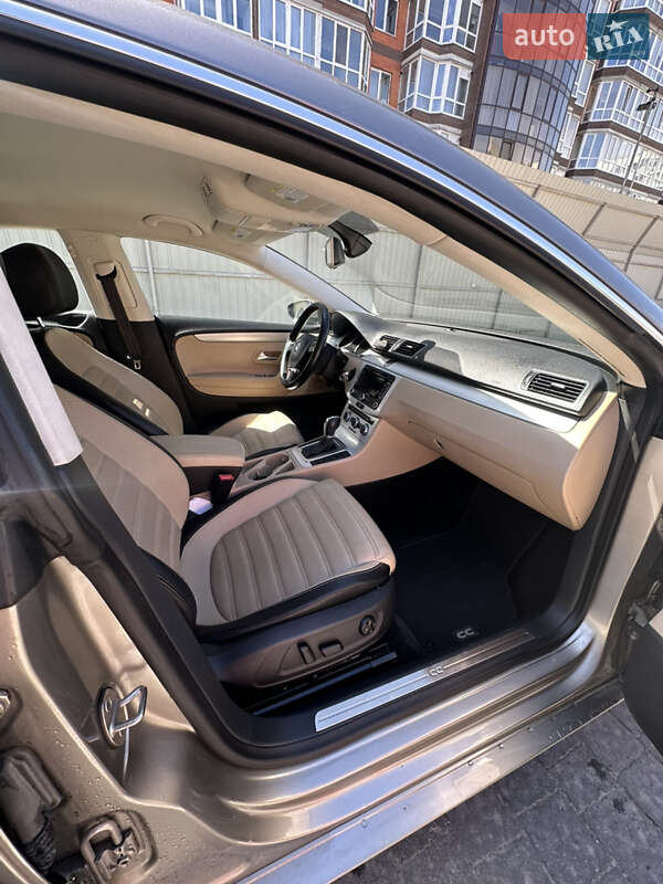 Купе Volkswagen CC / Passat CC 2012 в Львові фото 20 Купе Volkswagen CC / Passat CC 2012 в Львові