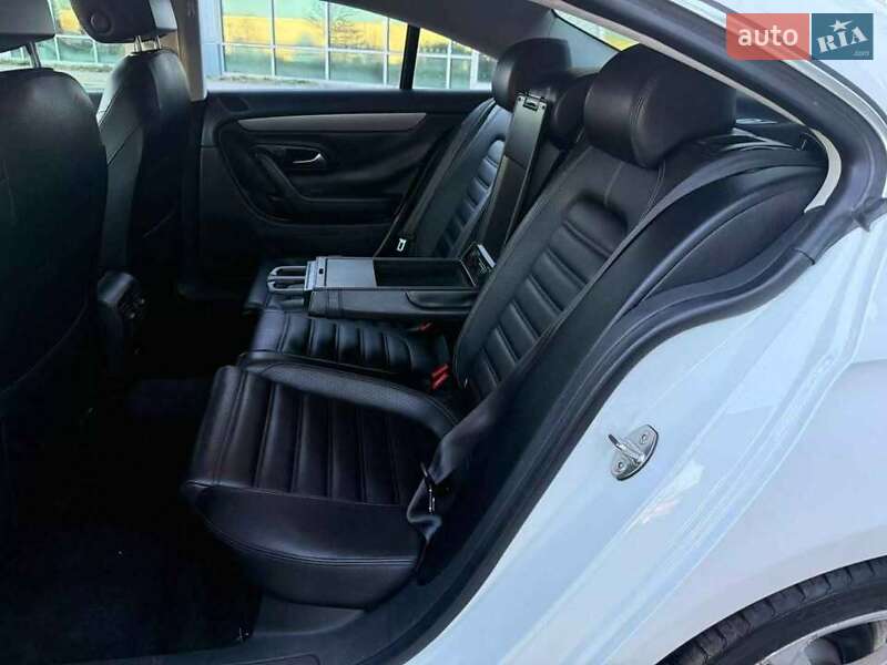 Купе Volkswagen CC / Passat CC 2014 в Києві