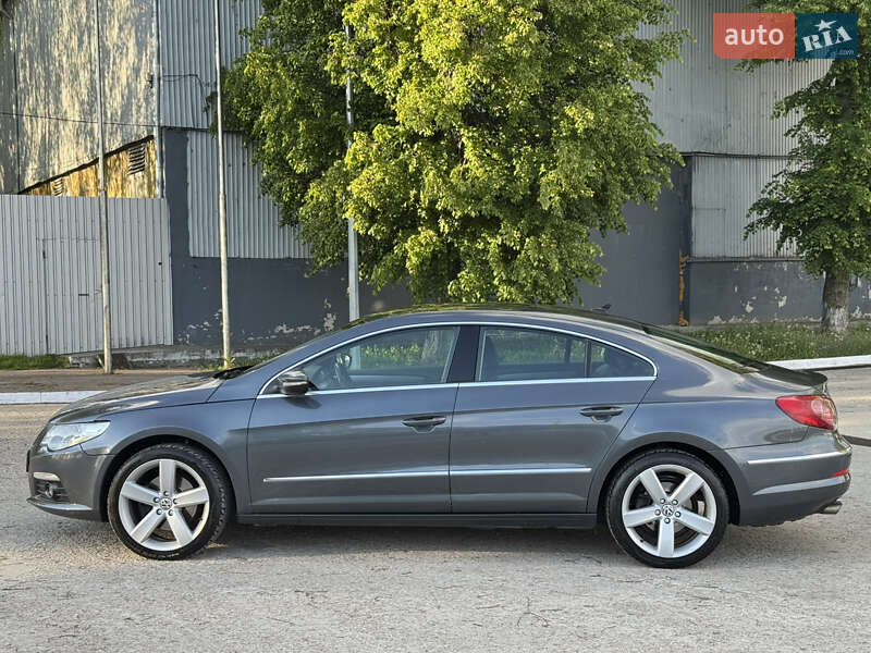 Купе Volkswagen CC / Passat CC 2010 в Конотопе