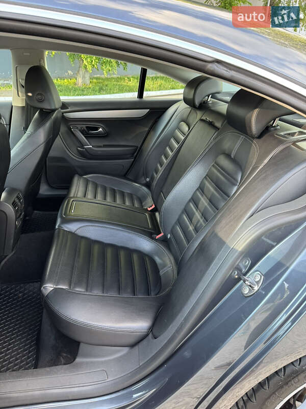 Купе Volkswagen CC / Passat CC 2010 в Конотопе