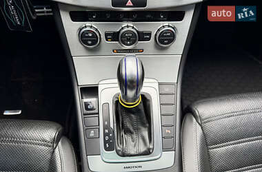 Купе Volkswagen CC / Passat CC 2012 в 