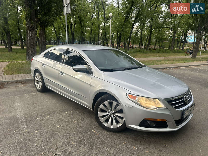 Купе Volkswagen CC / Passat CC 2009 в Киеве