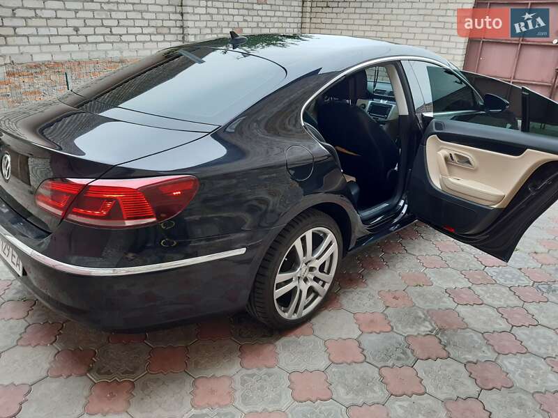 Купе Volkswagen CC / Passat CC 2012 в Херсоне