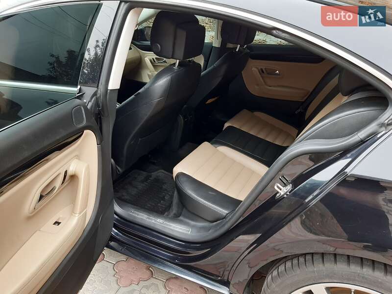 Купе Volkswagen CC / Passat CC 2012 в Херсоне